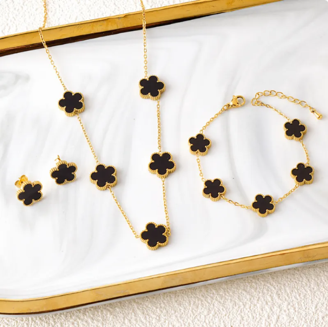 Elegant Five-Leaf Flower Jewelry Set – Titanium Steel Bracelet, Necklace & Stud Earrings