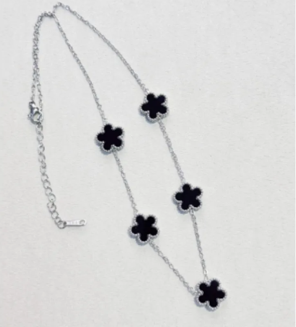 Elegant Five-Leaf Flower Jewelry Set – Titanium Steel Bracelet, Necklace & Stud Earrings