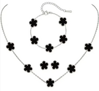 Elegant Five-Leaf Flower Jewelry Set – Titanium Steel Bracelet, Necklace & Stud Earrings