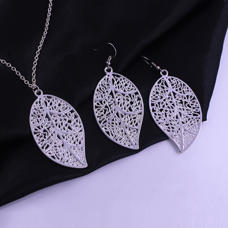 Creative Leaf Jewelry Set - Necklace & Earrings