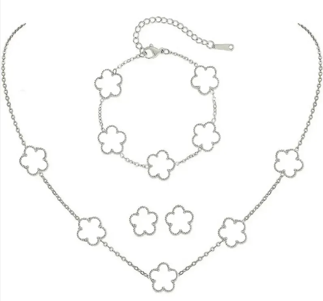 Elegant Five-Leaf Flower Jewelry Set – Titanium Steel Bracelet, Necklace & Stud Earrings